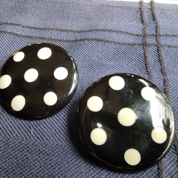 Vintage black with white polka dot pierced earrings - Picture 3 of 7